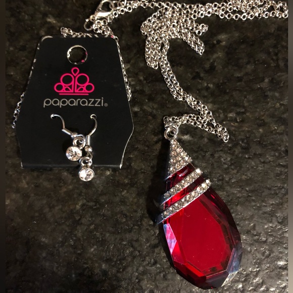Mystical Ruby & Rhinestone Crystal Pendant Necklace & Earrings Set - Picture 3 of 6